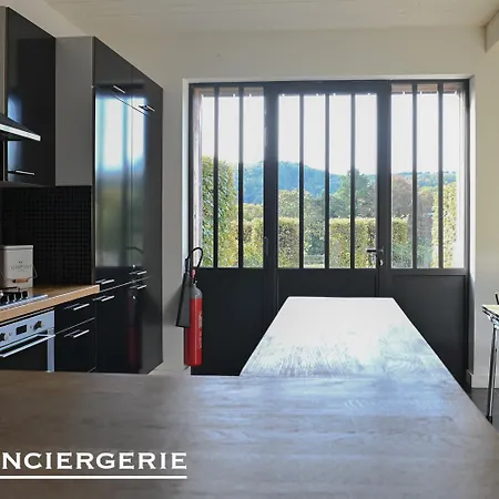Domaine De L'ardoisiere * Alle